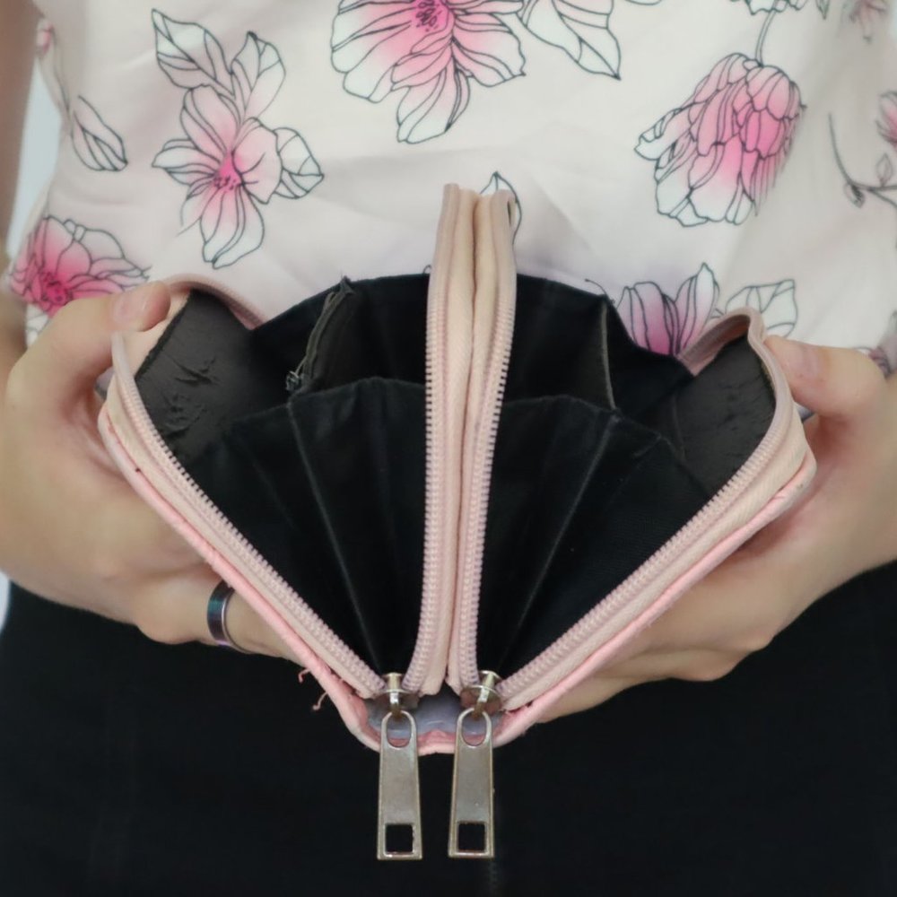 Rose Wallet - Picture 3 of 3